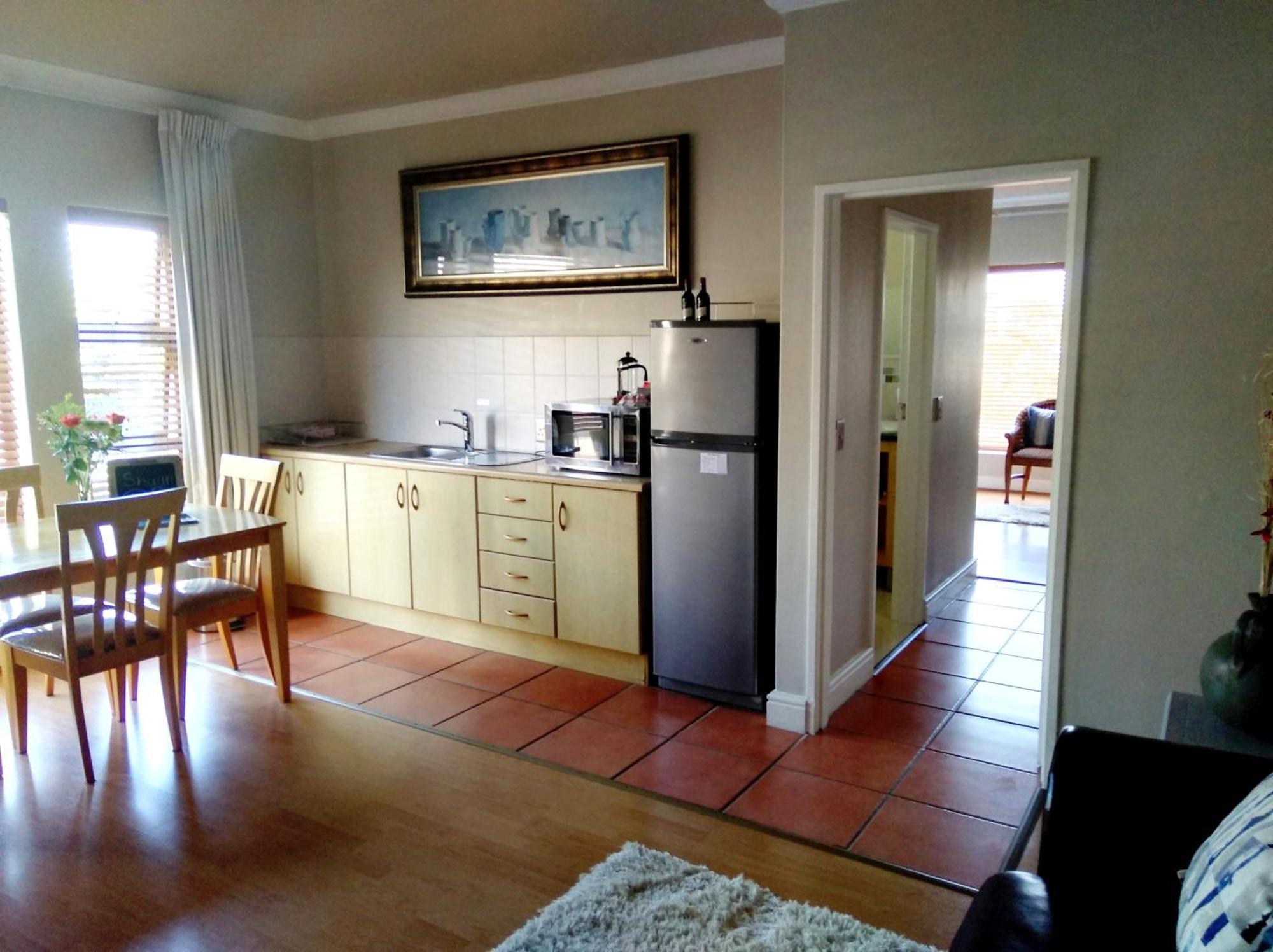 Casa Mia Guesthouse Тейбъл Вю Екстериор снимка