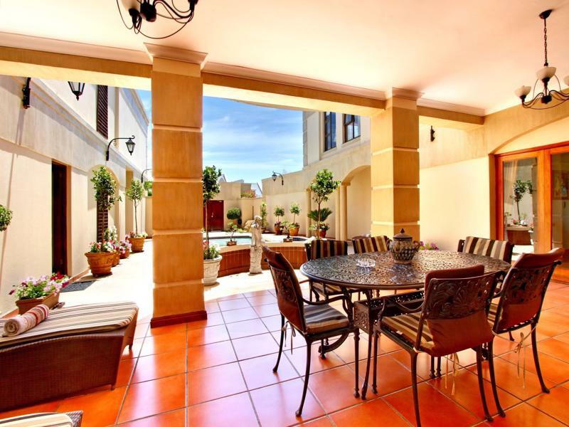 Casa Mia Guesthouse Тейбъл Вю Екстериор снимка