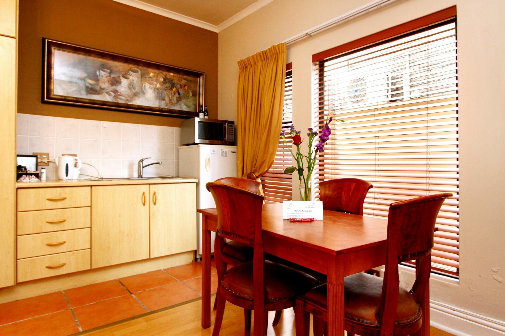 Casa Mia Guesthouse Тейбъл Вю Екстериор снимка