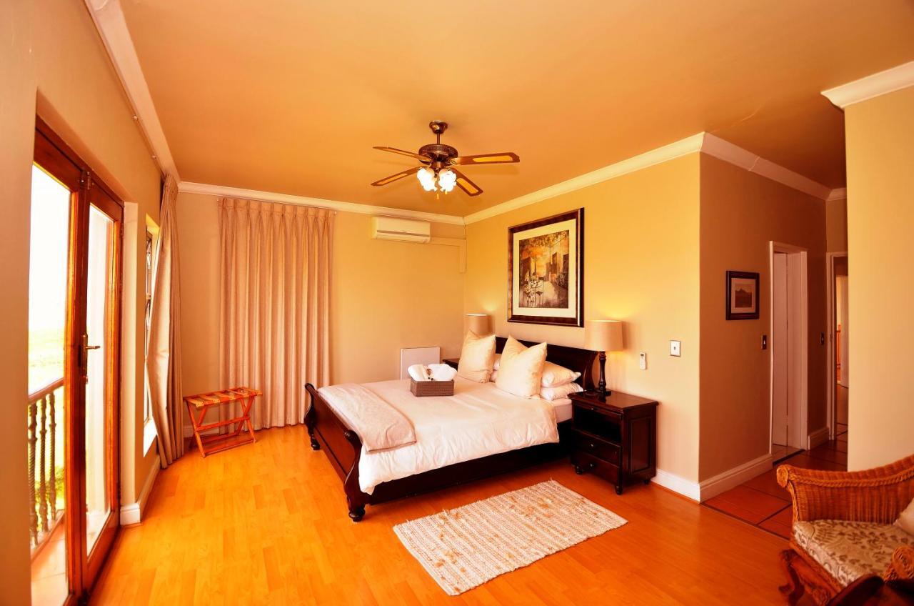 Casa Mia Guesthouse Тейбъл Вю Екстериор снимка