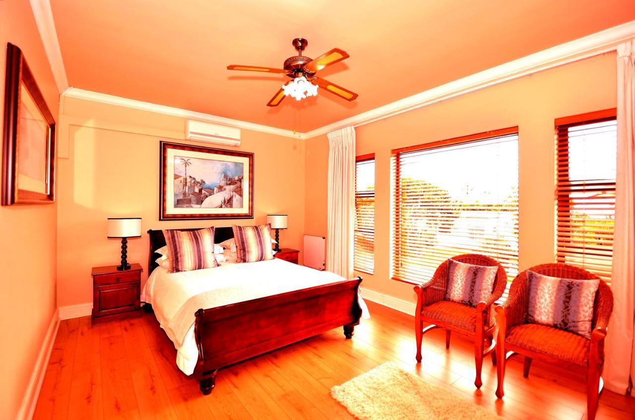 Casa Mia Guesthouse Тейбъл Вю Екстериор снимка