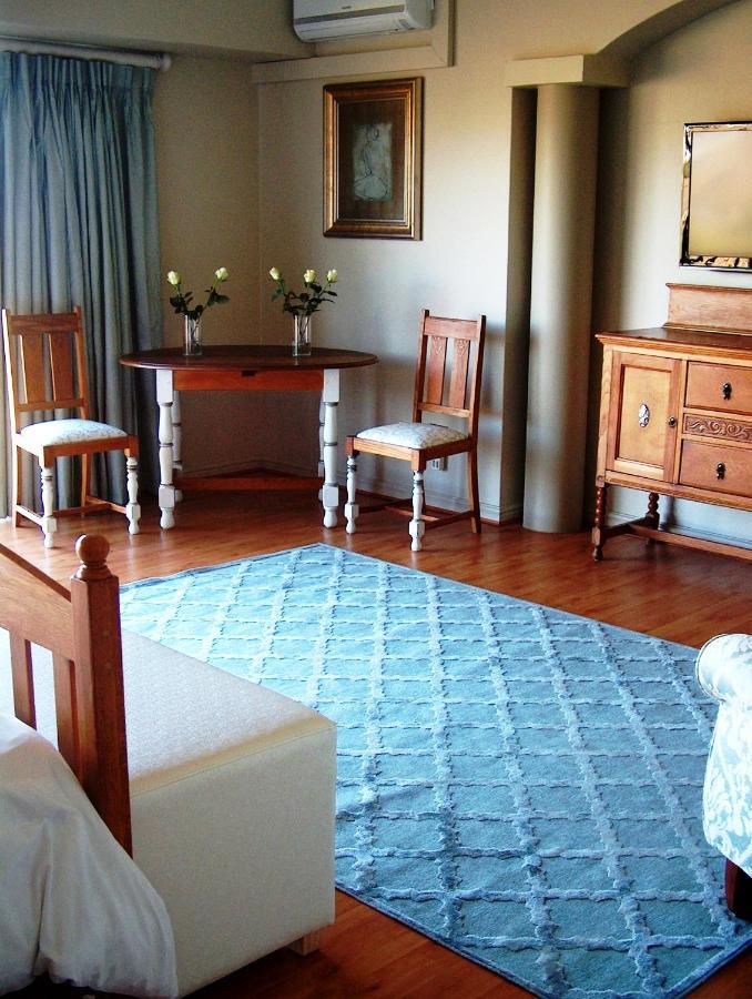 Casa Mia Guesthouse Тейбъл Вю Екстериор снимка